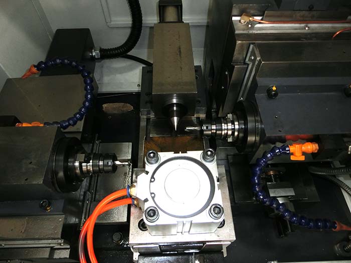 ZY-50數控銑鑽攻專(zhuān)用機床内部圖(tú)