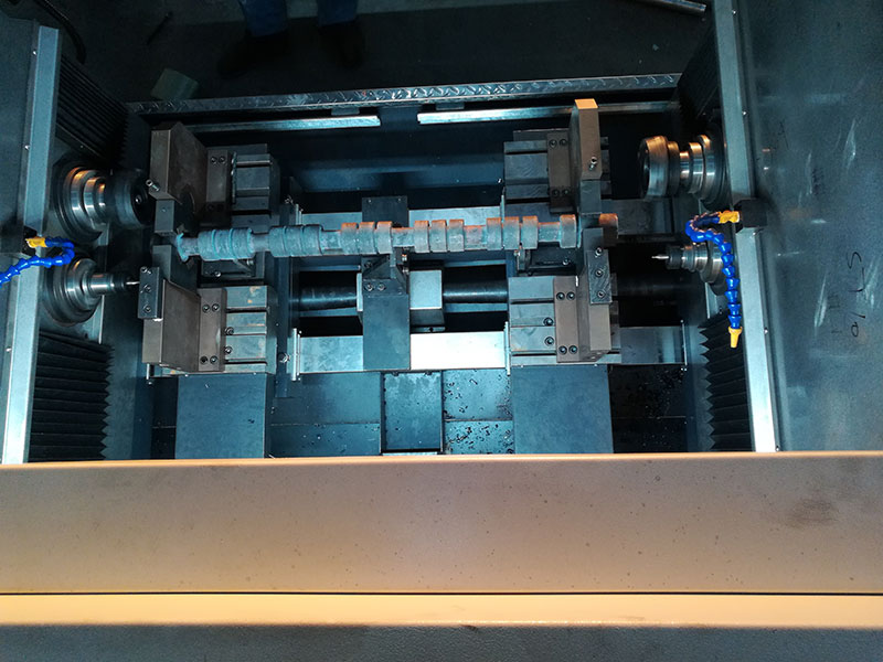 凸輪軸在銑(xi)打機上裝夾和(hé)定位